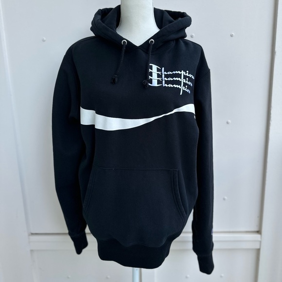 Champion X Coca-Cola Exclusive Hoodie - Picture 3 of 5